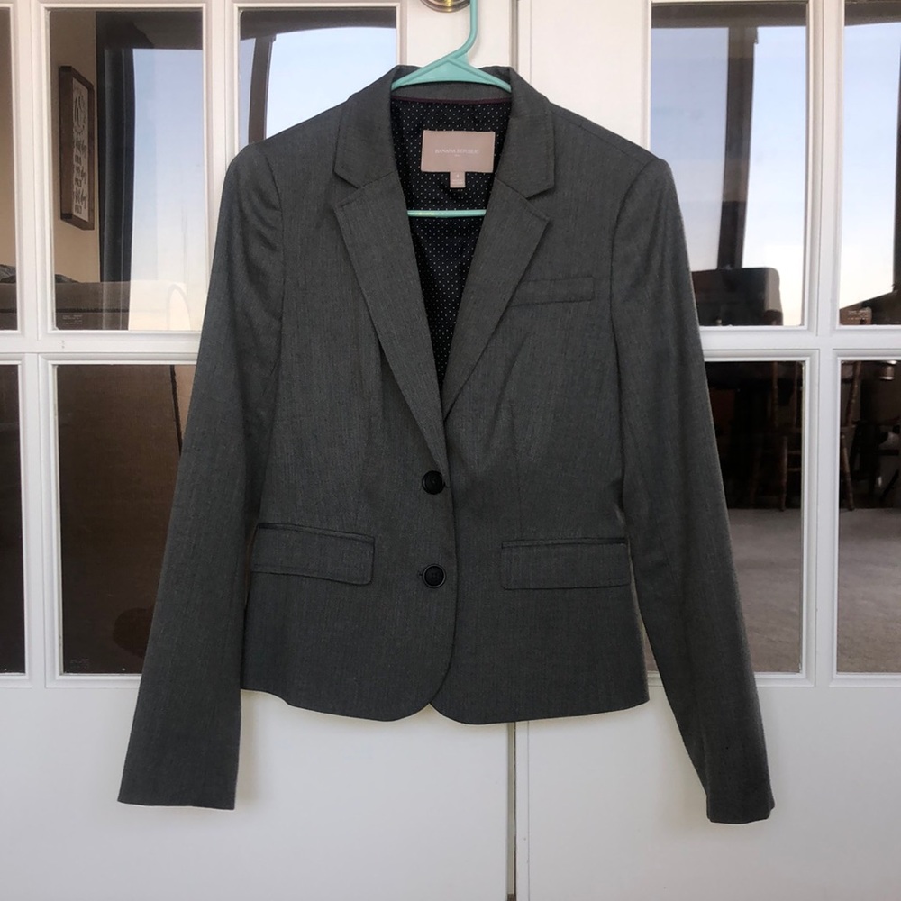 Banana Republic Gray size 4 Blazer/Suit Jacket
